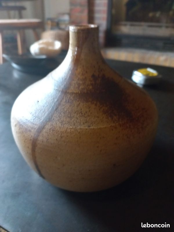 Vase en grés (image 2)