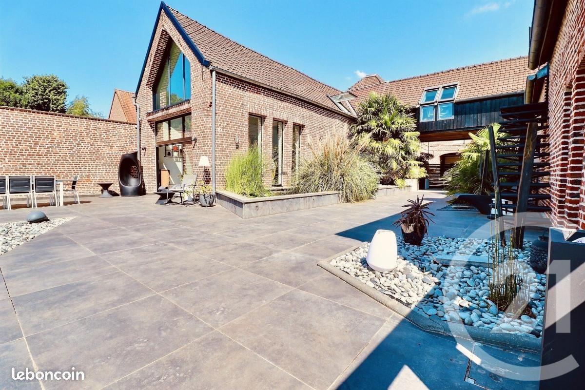 Maison 7 pièces 448 m² · à Wattignies · 448 m² · 1 300 000 €