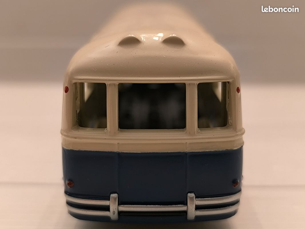 Dinky Toys Meccano France autocar Chausson réf 29F avec sa boîte