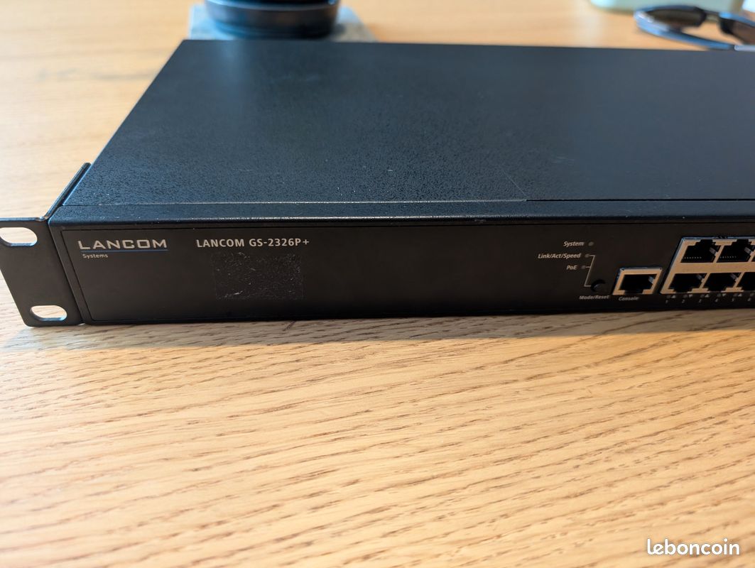Switch LANCOM GS-2326P+ (image 2)