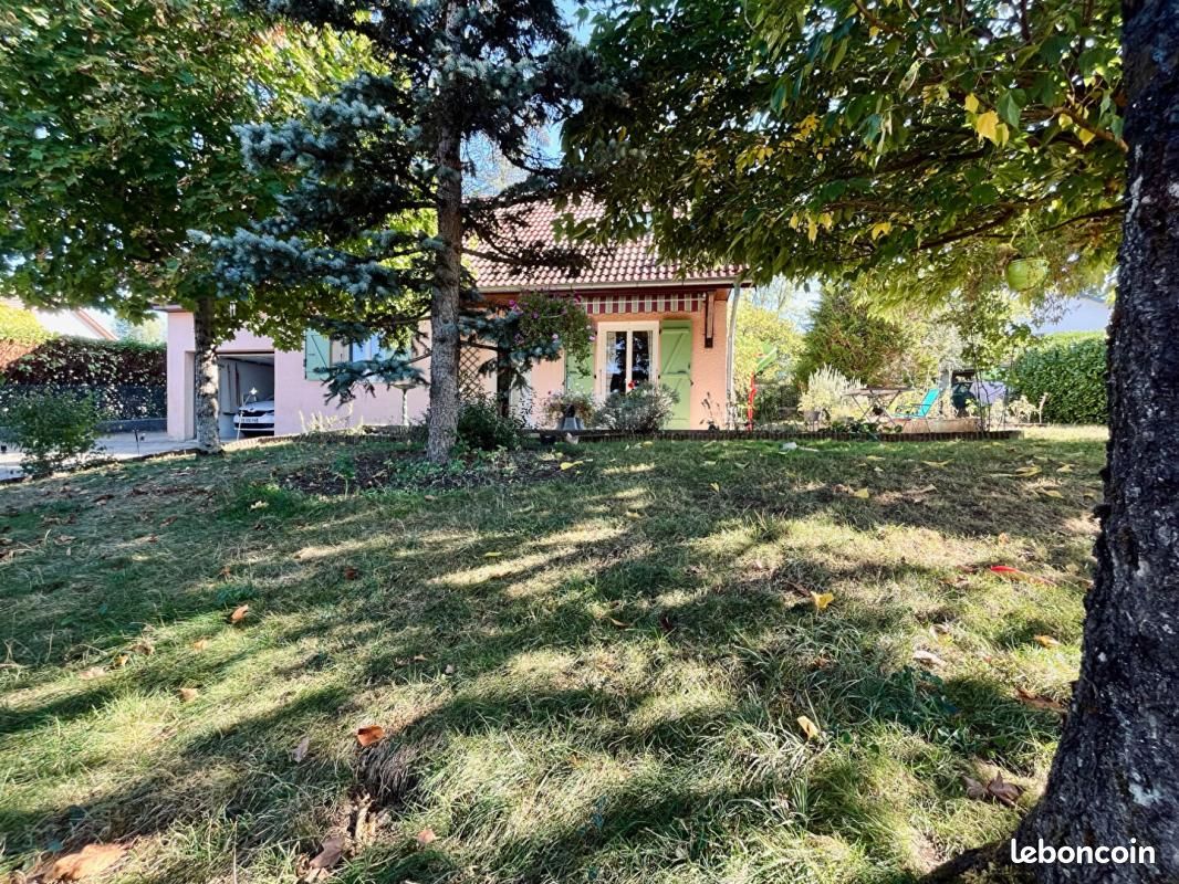 Maison 6 pièces 107 m² · à École-Valentin · 107 m² · 299 500 €