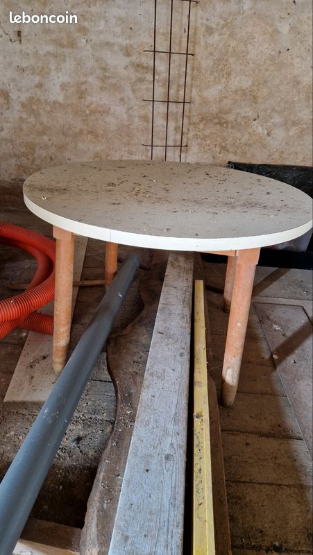 Table ronde formica beige vintage (image 1)
