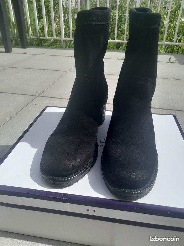 Bottines Tamaris cuir noir – Taille 38 – Bon état (image 1)