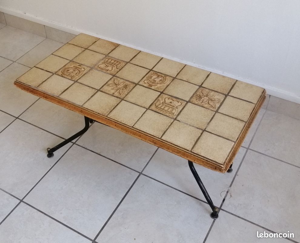 Petite table de salon ancienne (image 2)