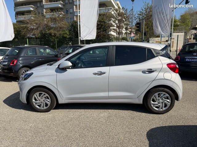 Hyundai i10 1.0 63 INTUITIVE 63CH (image 2)