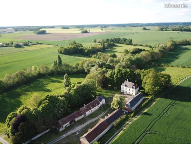 Maison 28 pièces 826 m²