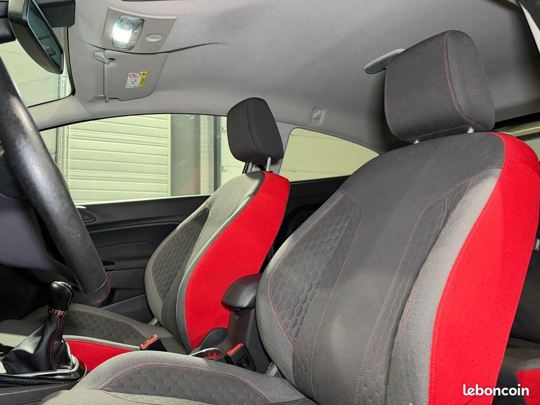 Ford fiesta 1.0 ecoboost 140 ch black edition / jantes alu noir / clim auto / sport / garantie (image 10)