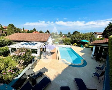 Maison 854 000 € - 199 m²