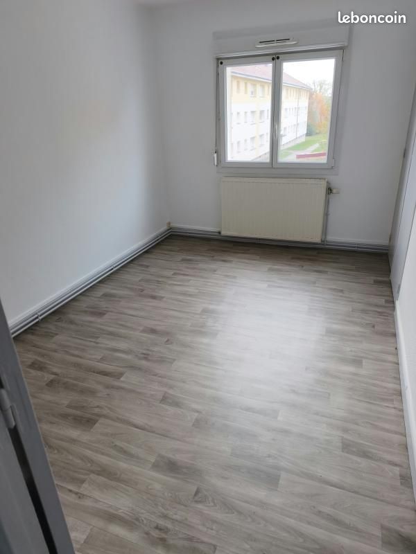 Appartement 2 pièces 42 m² · à Mirecourt · 42 m² · 359 €/mois