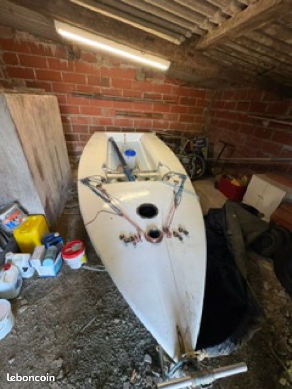 Dériveur solitaire (image 1)