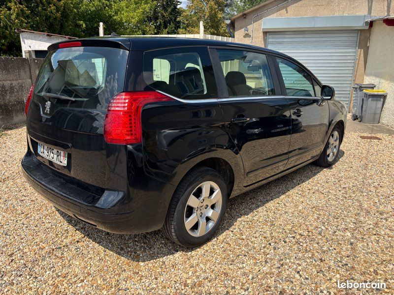 Peugeot 5008 1.6 HDI 112CV PREMIUM (image 3)