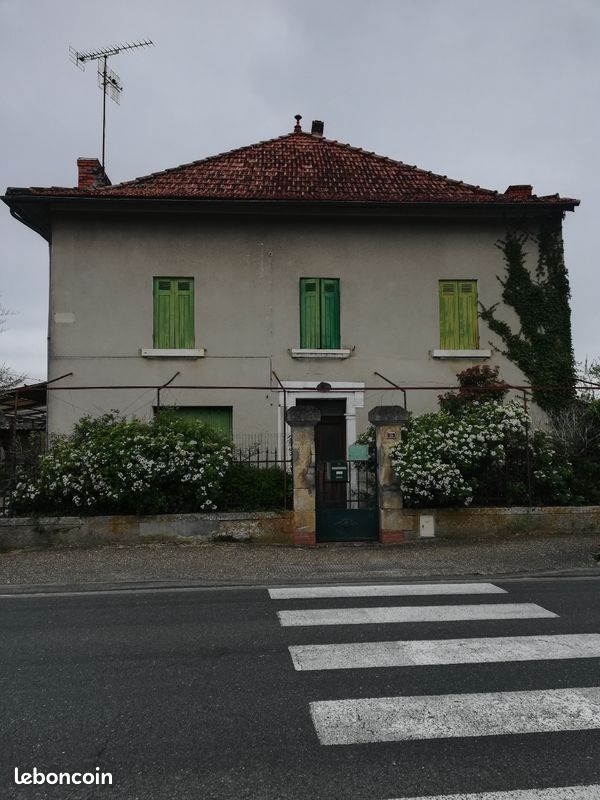 Maison 7 pièces 152 m² · à Saint Aulaye-Puymangou · 152 m² · 35 000 €