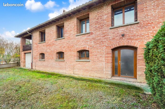 Maison 6 pièces 235 m²