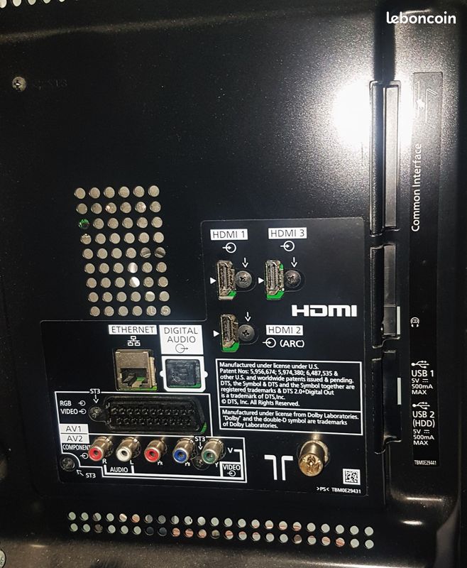 Tv panasonic sur meuble metal roulettes (image 4)