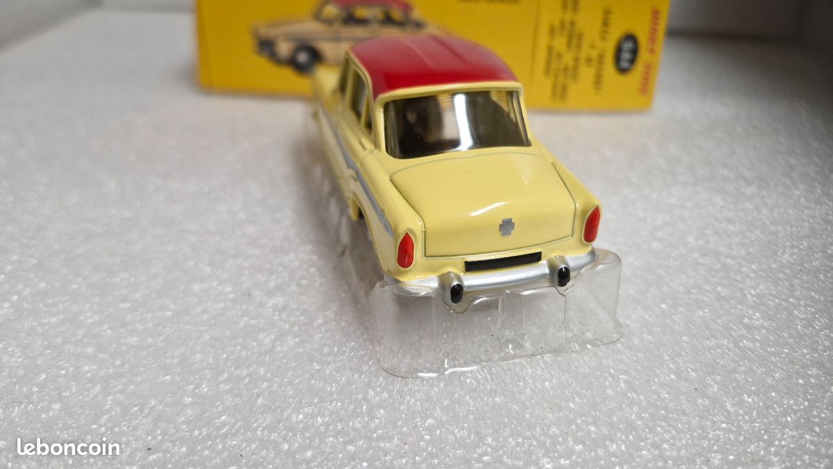 DINKY TOYS 544 - SIMCA Aronde P60 Rouge/creme 1:43, Atlas EUR 24,50