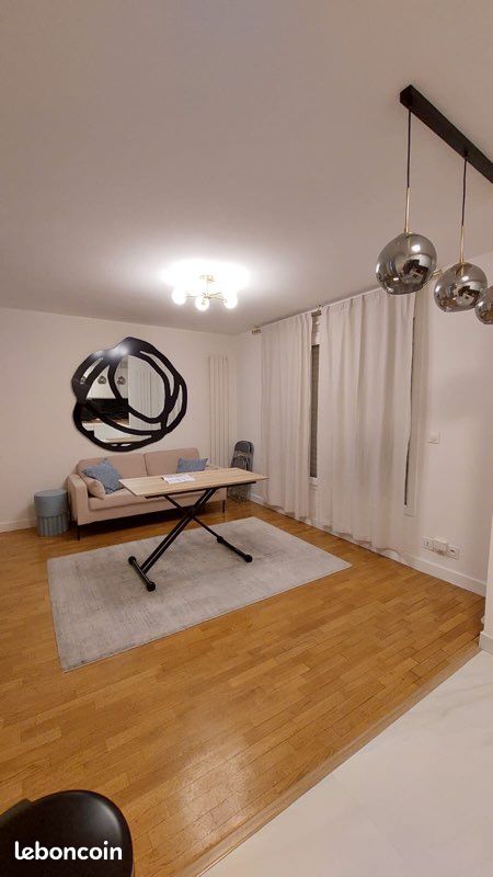 Appartement 1 pièce 32 m² · à Courbevoie · 31,9 m² · 1 200 €