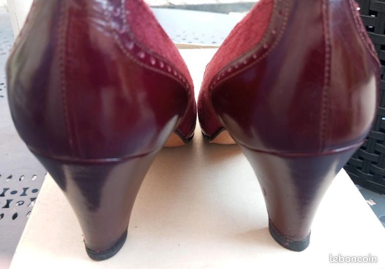 Magnifiques escarpins tout cuir T 34.5 (image 3)