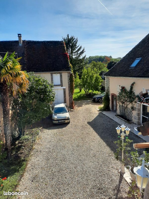 Maison 6 pièces 211 m² · à Véron · 211 m² · 295 000 €