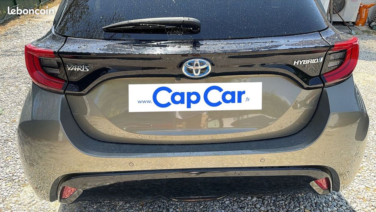 Toyota Yaris IV 1.5 VVTi 116 Hybrid E-CVT Iconic (image 21)
