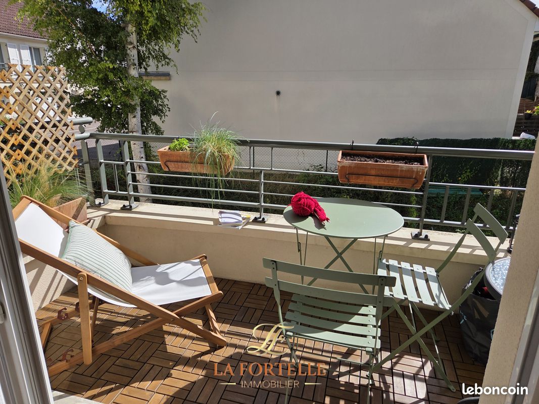 Appartement 2 pièces 44 m² · à Mantes-la-Ville · 44 m² · 940 €/mois