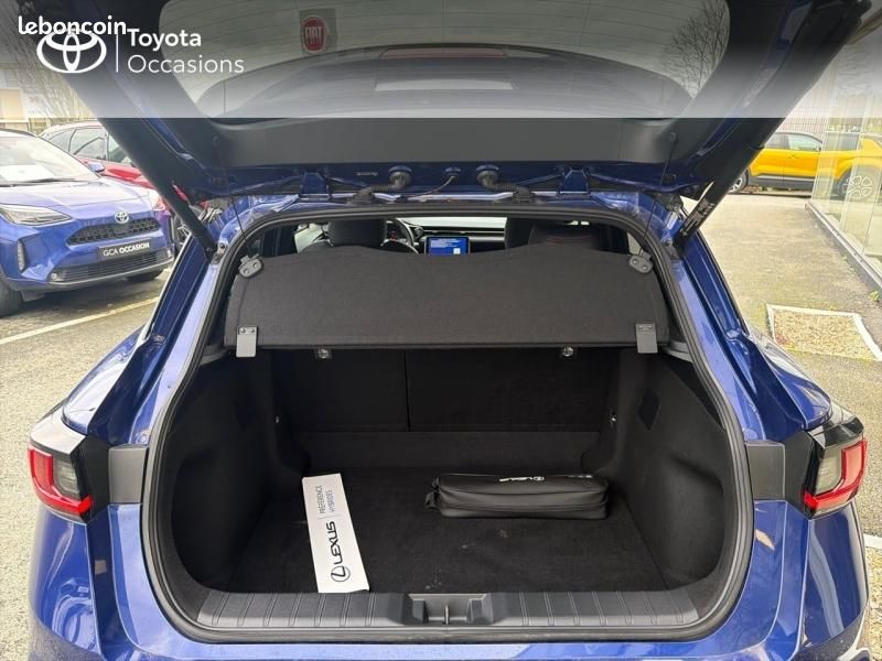 Lexus LBX 1.5 136ch Emotion 2WD (image 10)