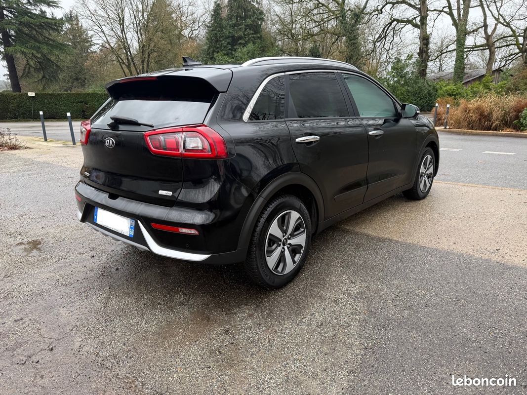 Kia niro 1.6 ess hybrid 105 cv bva an 2017 km 71000 (image 3)