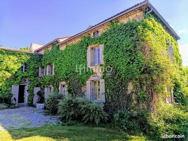 Maison 11 pièces 312 m²