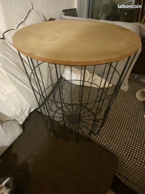 Tables de chevet - panier métallique (image 1)