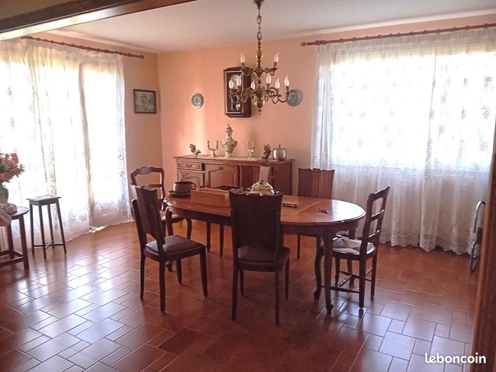 Vente | Maison T6 | 6p | 3ch | 211 m² | Billom | Expo Sud | Terrasse · Balcon (image 5)