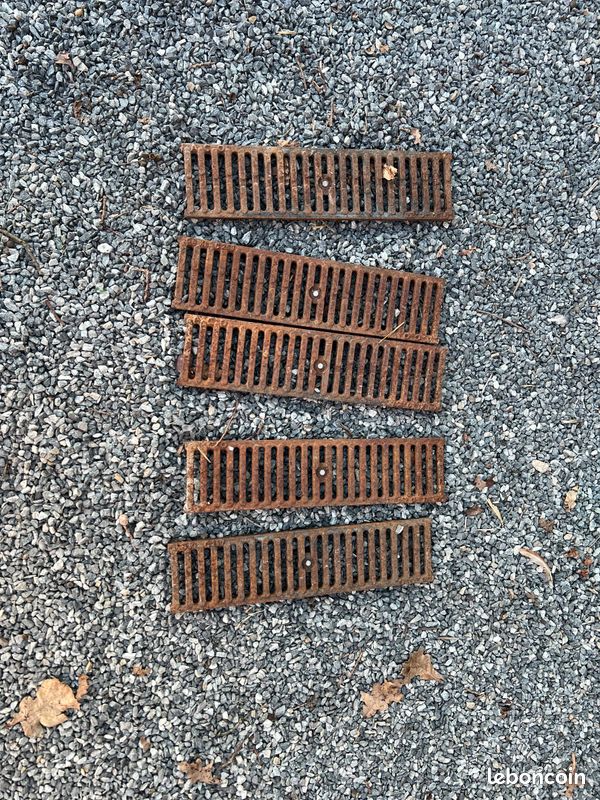 5 grilles en fonte dimension 120x500 c250 (image 1)