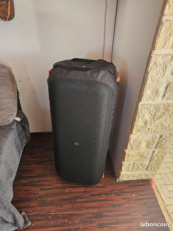 Location Enceinte jbl 710 - Services évènementiels