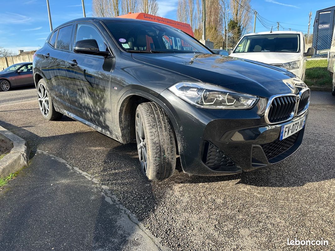 BMW X2 SDrive 20i 192 DKG7 M Sport TOIT PANORAMIQUE / CONNECTED DRIVE / SIEGES CUIR / JANTES 20 / AFFICHAGE TETE HAUTE HUD / FULL OPTIONS / GARANTIE 6 MOIS / POSSIBILE FINANCEMENT ET GARANTIE 60 MOIS (image 2)