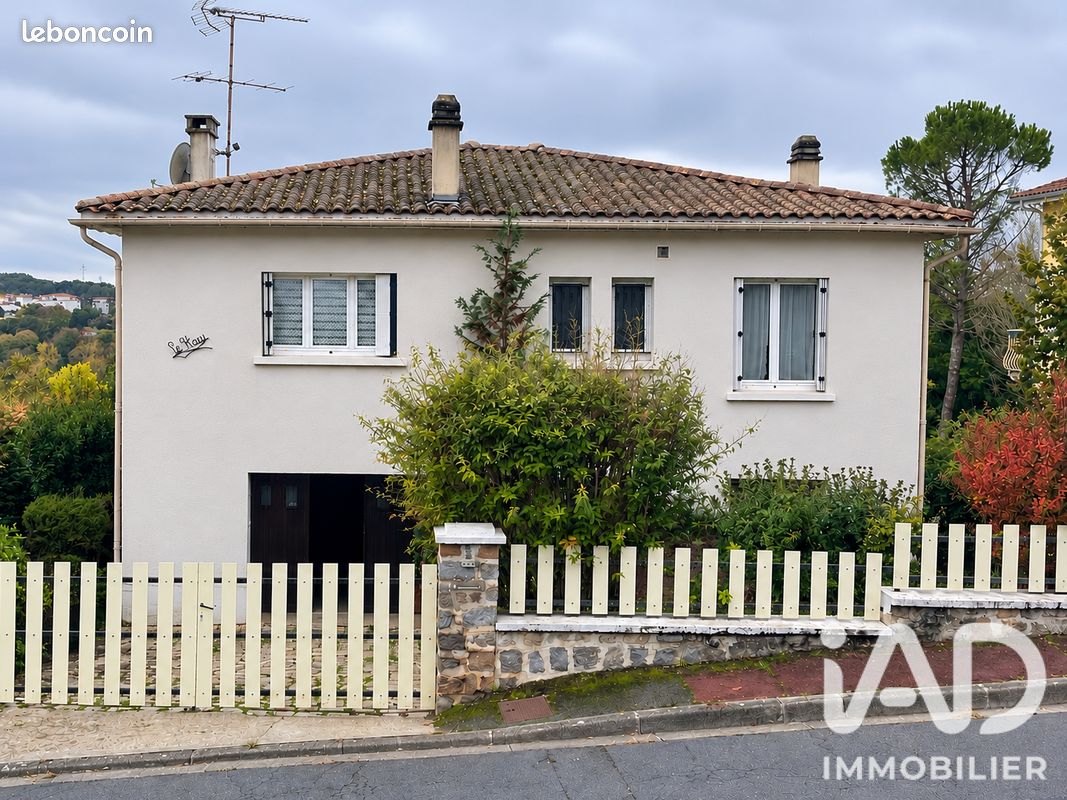 Maison 5 pièces 113 m² · à Soyaux · 113 m² · 161 000 €