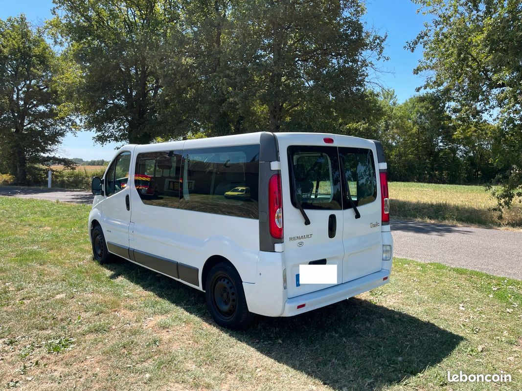 Minibus renault trafic ( top auto ) (image 3)
