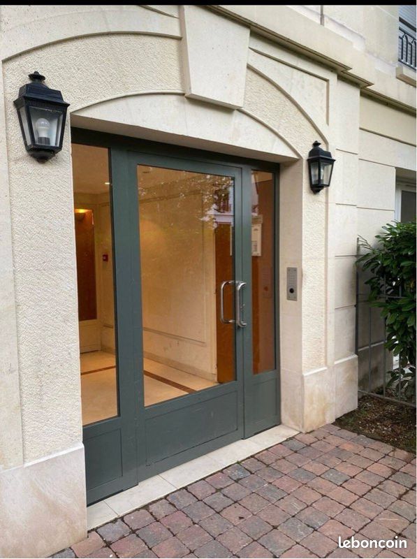 Appartement 1 pièce 25 m² · à Courbevoie · 25 m² · 1 090 €/mois