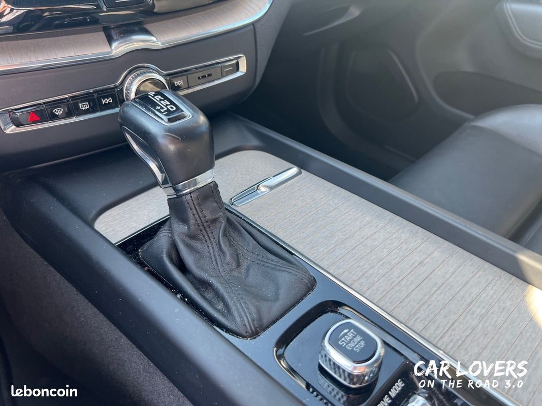 VOLVO XC60 D4 AdBlue 190 ch Geartronic 8 Inscription Luxe (image 14)