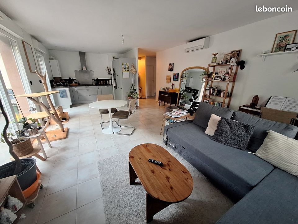 Appartement 3 pièces 79 m² · à Châteauneuf-sur-Isère · 79 m² · 890 €