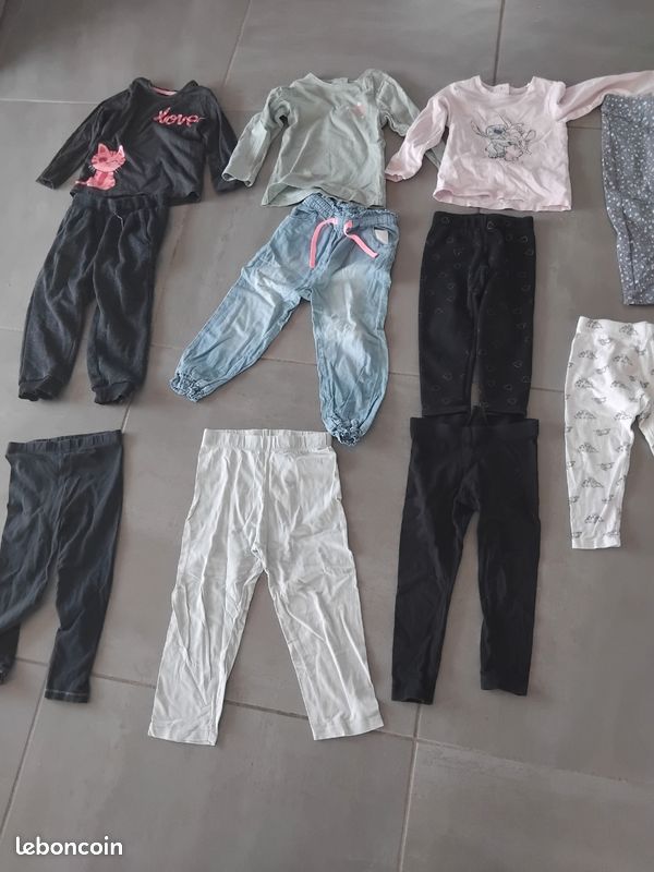 Gros lot vêtement fille 3 ans (image 2)