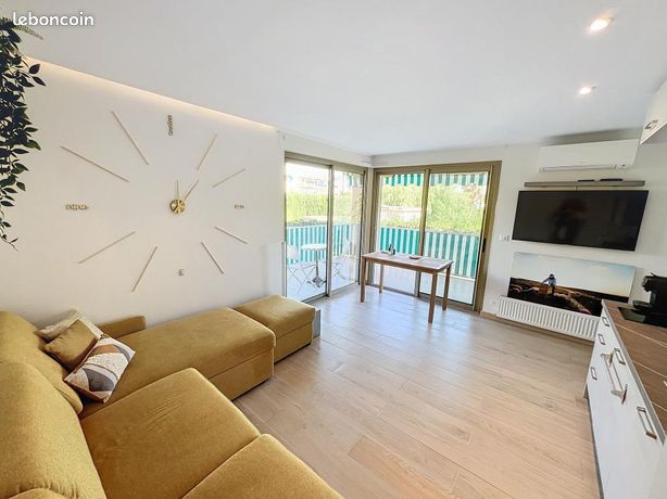 Studio 1 pièce 30 m²
