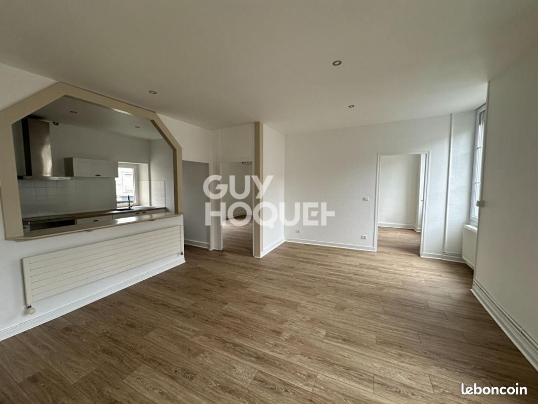 Appartement 3 pièces 61 m² · à Fontenay-le-Comte · 61 m² · 730 €