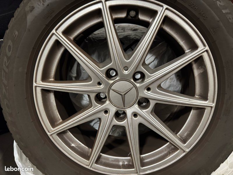 Jantes Alu et pneus hiver 16 pouces Mercedes Classe A (image 3)