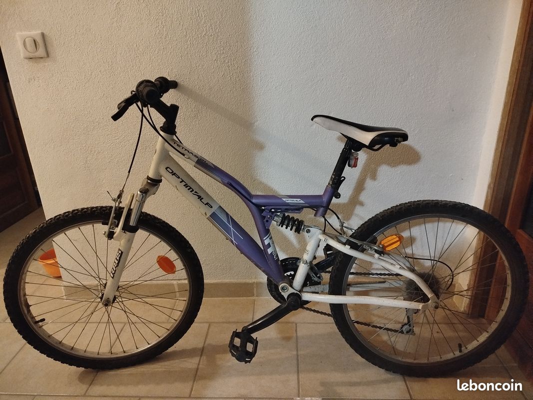 Vélo pour jeune adolescent mixte, bon VTT enfant/adolescent