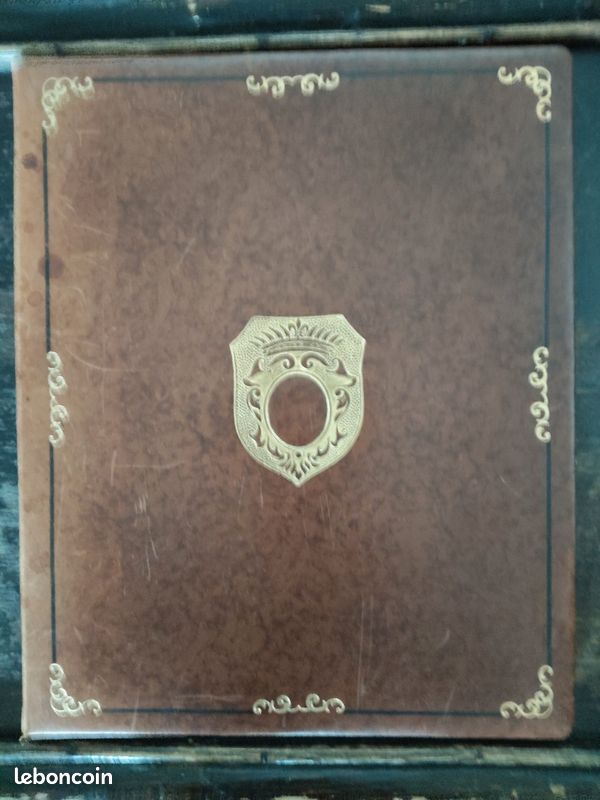 Sous main en cuir (image 1)