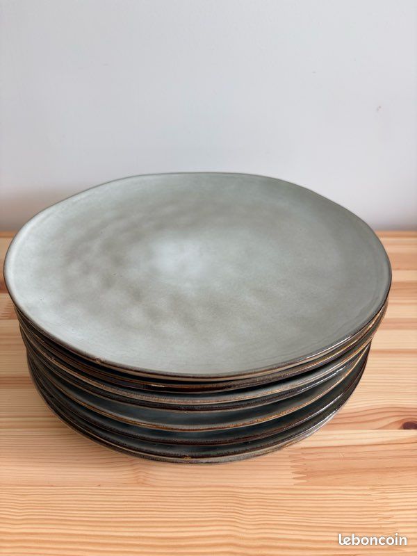 Assiettes en grés (image 1)