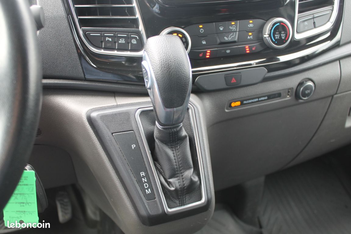 Ford Transit Custom FOURGON 300 L1H1 2.0 130 BVA LIMITED (image 15)