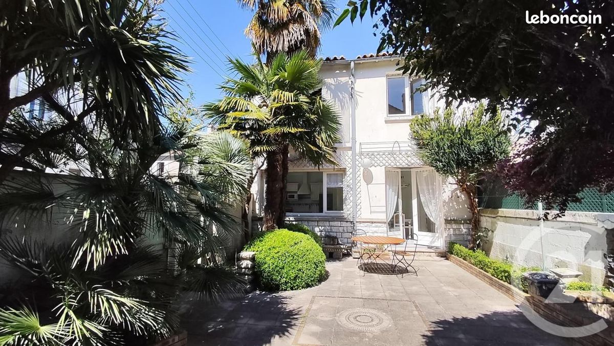 Maison 5 pièces 120 m² · à Saintes · 120 m² · 213 000 €