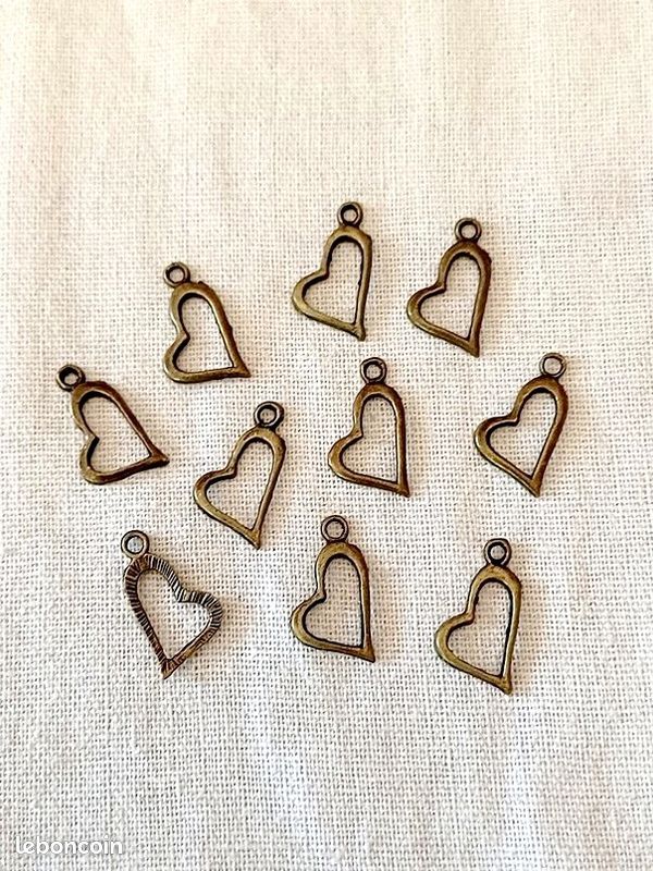 10 Breloques _ Cœurs bronze 20X11mm _ Perles charms création bijoux _ B771 (image 1)
