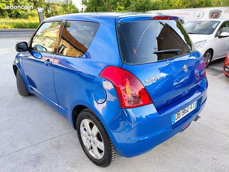 Suzuki swift iii 2009 (image 4)