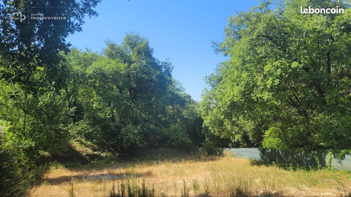 Terrain à bâtir de 1624 m² à LA GAUDE (06) · 340 000 €