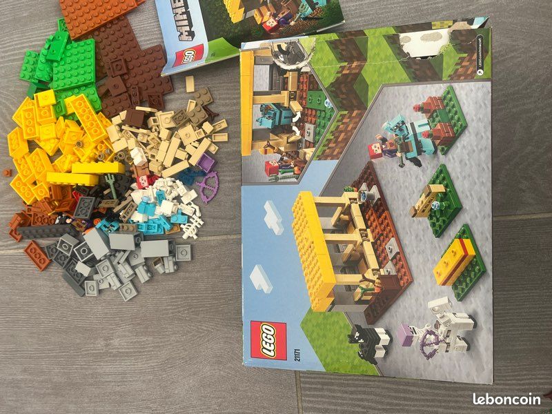 Lego Minecraft 21171 l’Ecurie (image 4)